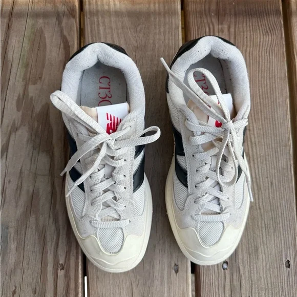 New Balance Men's Sneakers in White and Black - Picture 5 of 8